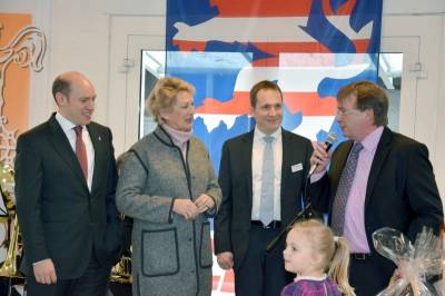 Dr. Petra Roth mit B�rgermeister Achim Grimm, CDU Ortsverbandsvorsitzende Christoph Glaser und Generalsekret�r der CDU Hessen Manfred Penz